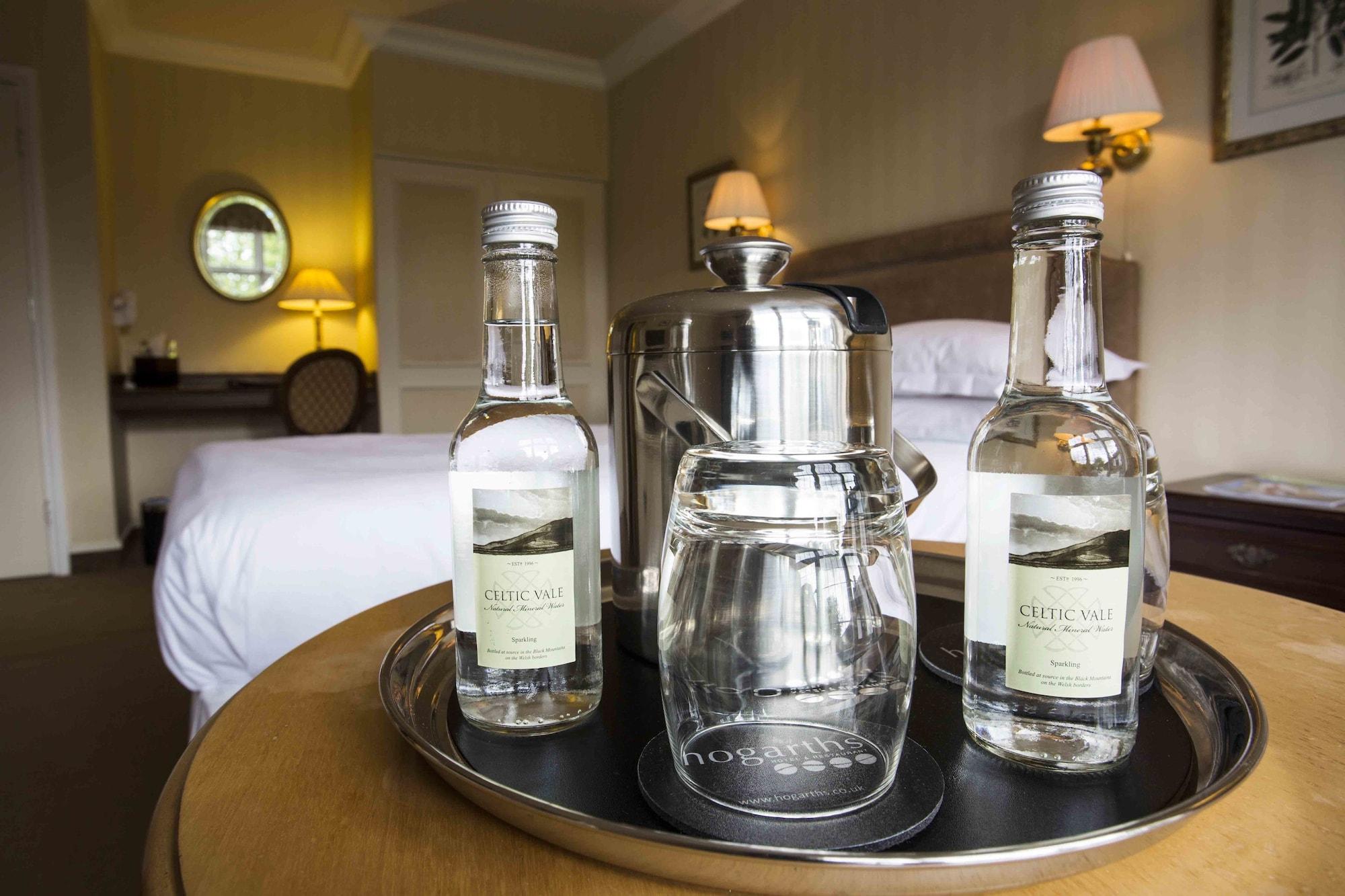 Hogarths Stone Manor Hotel คิดเดอร์มินสเตอร์ ภายนอก รูปภาพ
