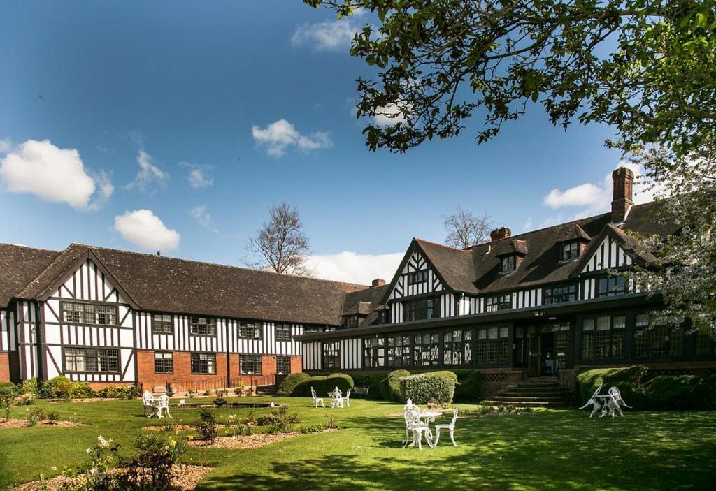 Hogarths Stone Manor Hotel คิดเดอร์มินสเตอร์ ภายนอก รูปภาพ