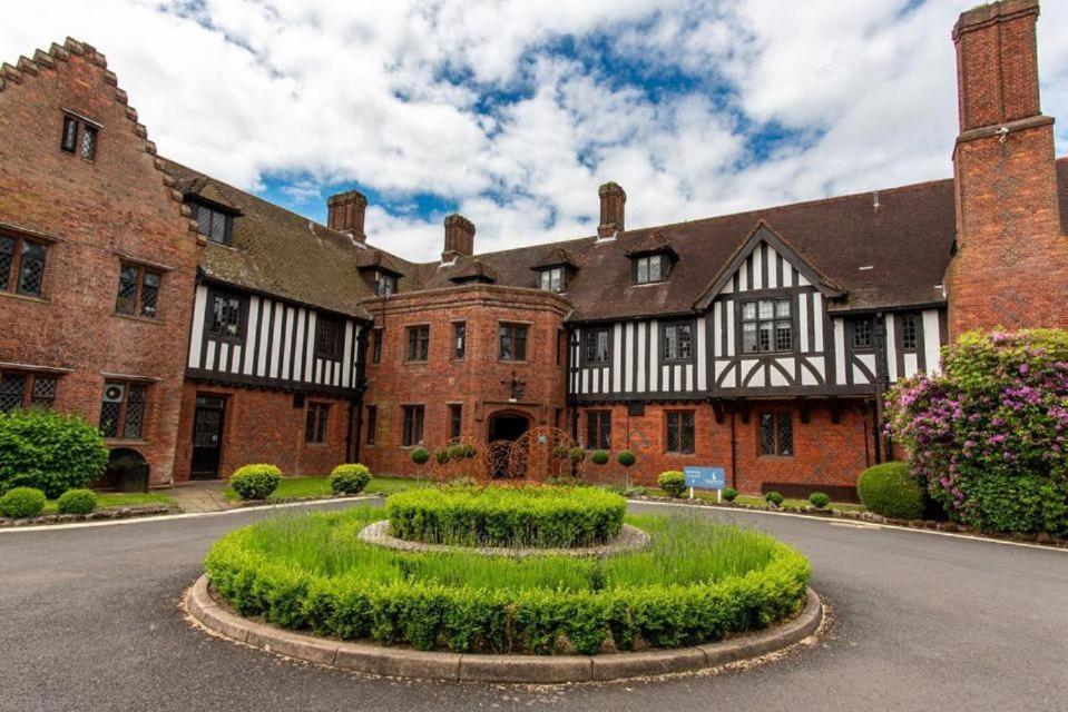 Hogarths Stone Manor Hotel คิดเดอร์มินสเตอร์ ภายนอก รูปภาพ