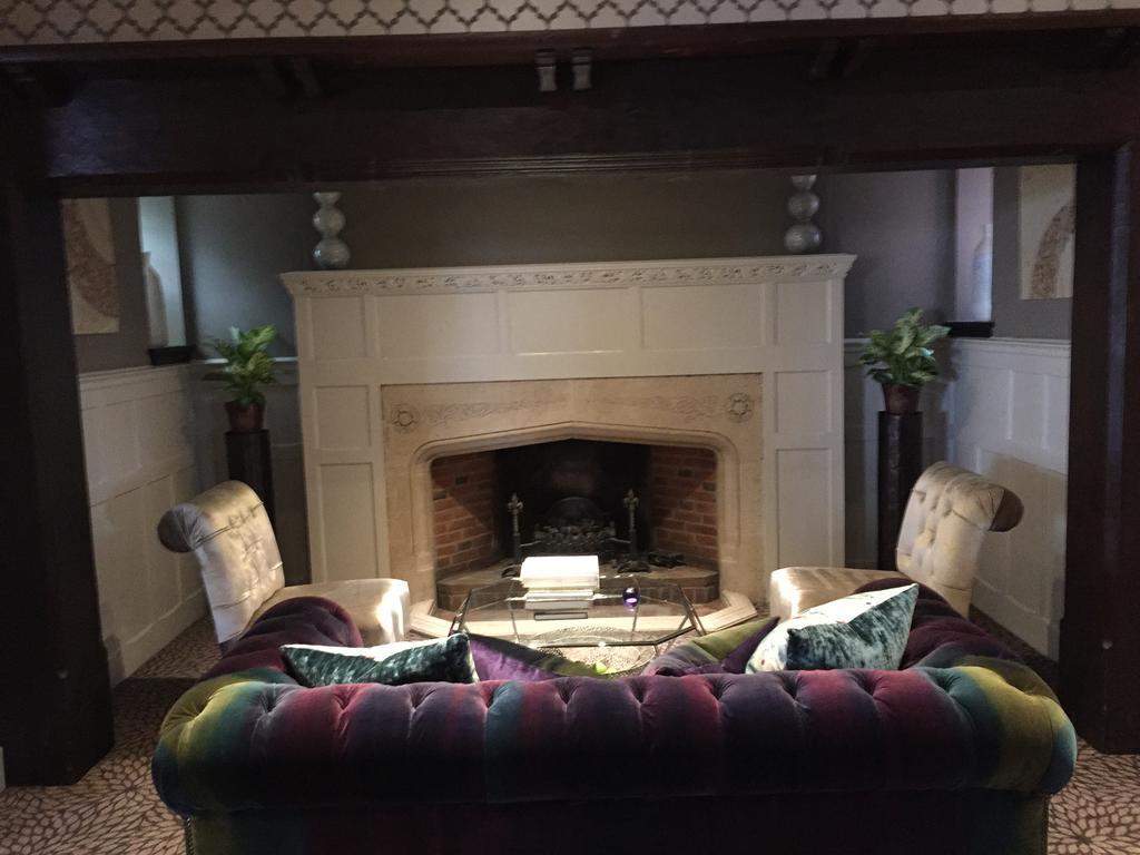 Hogarths Stone Manor Hotel คิดเดอร์มินสเตอร์ ภายนอก รูปภาพ