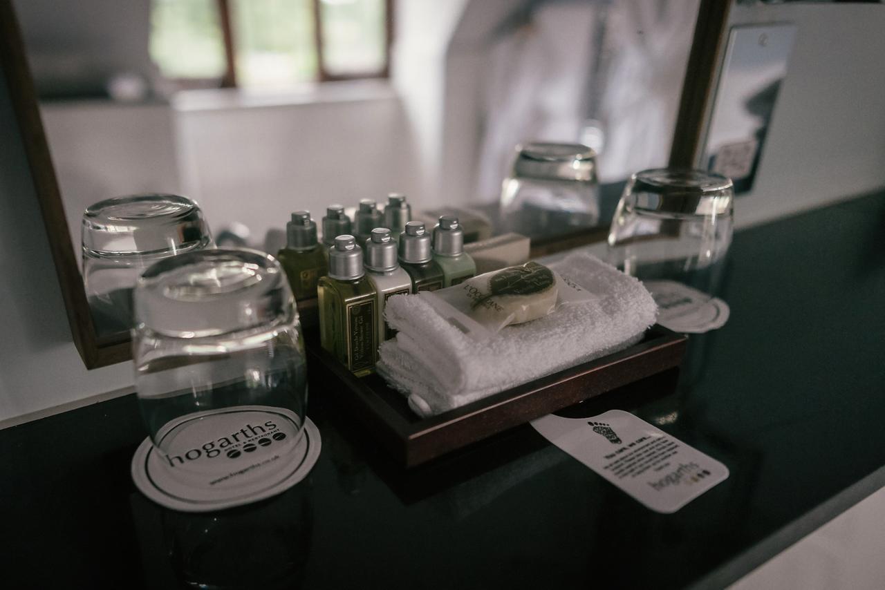 Hogarths Stone Manor Hotel คิดเดอร์มินสเตอร์ ภายนอก รูปภาพ
